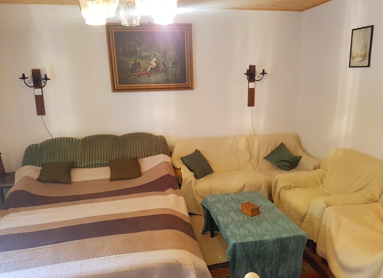 Kuti Vendeghaz Hotell Bakonykuti Exteriör bild