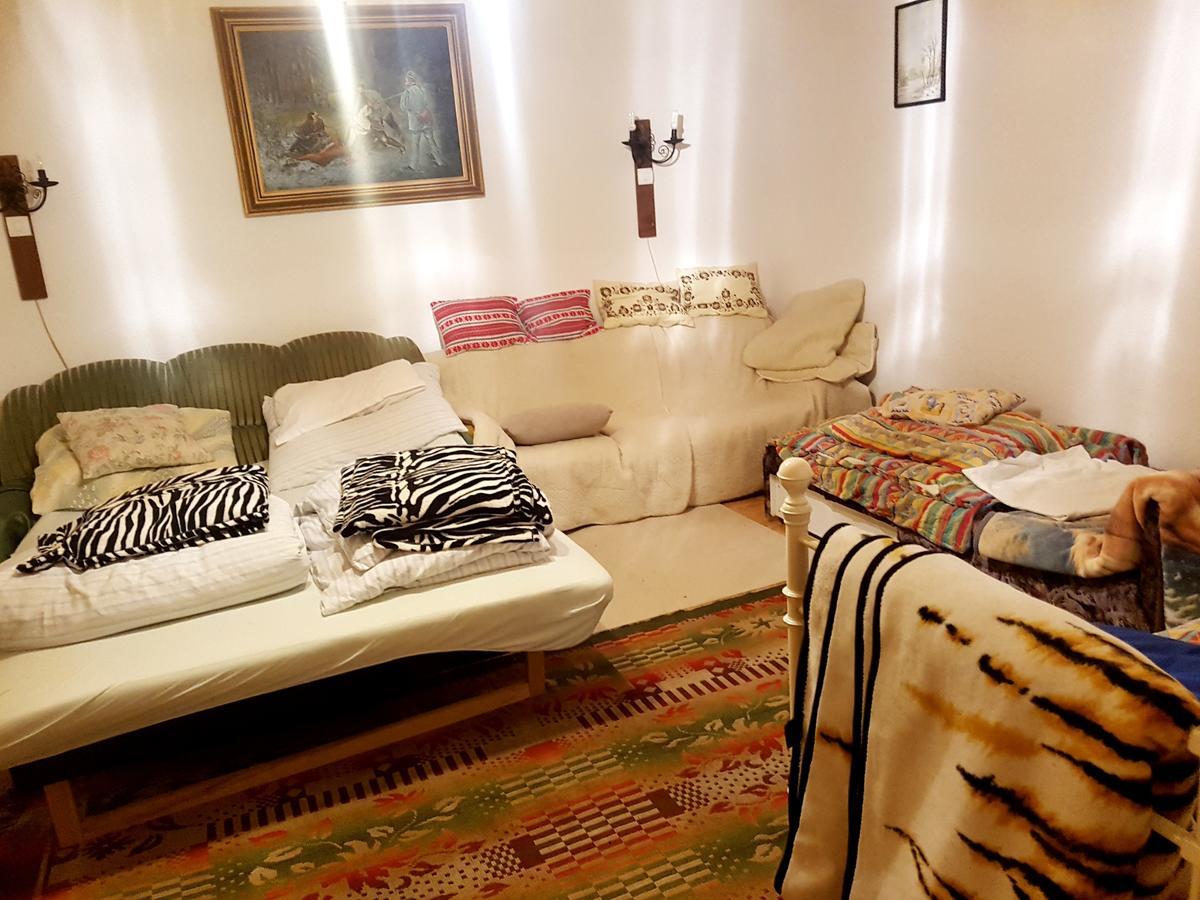 Kuti Vendeghaz Hotell Bakonykuti Exteriör bild